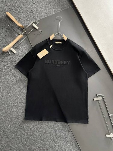 Bbr 2025Ss春夏最新款圆领时尚短袖T恤，官网同步，专柜纯棉面料！贴肤舒适，耐看又好穿，经典简约Logo设计，原厂工艺一丝不苟，型男必备单品 码数S-Xx