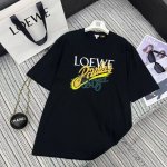 强烈推荐 25年早春夏系列 Loe*新款刺绣字母Logo圆领短袖T恤 两色Sml