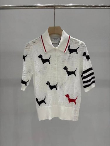 上新 1:1品质 Thom Browne 2025夏季新款 Polo领小狗图案针织短袖上衣 码数：Sml