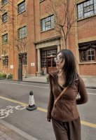 Lulu连帽 新色模特图参考190