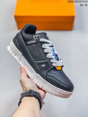 公司级路易威登 Louis Vuitton Lv 路易威登板鞋 二代 拼接皮革 内嵌式绑带 新款 Lv Trainer最新配色运动鞋 L家 篮球鞋风格运动鞋 该