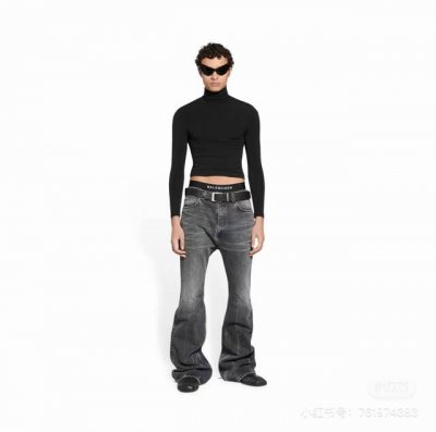 3022# 非常推荐的一款微喇叭裤.显瘦裤 Balenciaga巴黎世家 Demna Flared Trousers 24Ss新款 水洗破坏做旧微喇叭牛仔长裤.