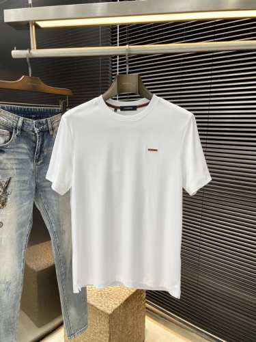 z Zegna- 杰尼亚 系列 Vip高级定制 2025春夏季新款短袖 百搭款式 任何人都可以轻松驾驭 面料全订制工艺 高定一等品棉面料 面料手感柔软，上身舒适