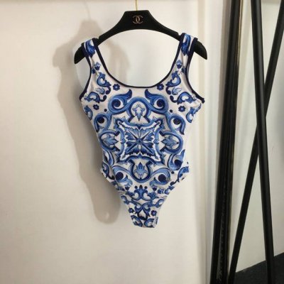 款号 6465 Dg*新款 青花瓷印花吊带连体泳衣，蓝色，S-Xl，