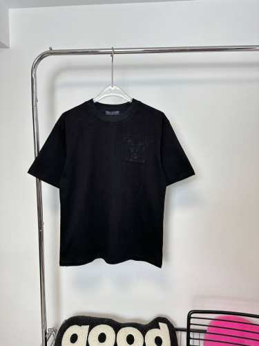 款号：Hmy119# Lv 路易威登经典Logo双重工艺万针精密绣花短袖T恤 正儿八经280克纯棉双砂面料 所有面料均已提前做过缩水 品质第一 所见即所得 不会