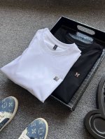 顶级高端桑蚕丝！ 人气爆款！Hermes 爱马仕专柜新品高端丝光桑蚕丝圆领短袖T恤！恒隆在售千元级，款号：5590 爱马仕家今年80支高端桑蚕丝丝光棉面料！定制