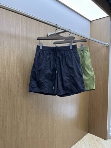 新品 Ami 25Ss官网新款科技感面料运动沙滩裤。订织科技感聚酯纤维面料，Logo刺绣细节，弹力松紧裤腰，裤腰细节做工非常好A60 颜色:图片色 尺码:S-M