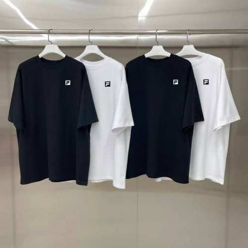 一包 一包两件 Fila斐乐 胸前立体硅胶小Logo休闲情侣款短袖T恤 白色 黑色 S-2Xl 最大可穿225斤左右 300G双纱精梳紧密赛络纺重磅纯棉 走线均