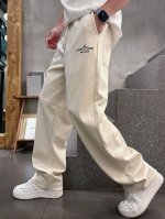 mo# 2025 铜氨丝莫代尔空气层春夏休闲裤子 美学的焕新诠释,演绎浓郁的格调型时尚风范,细节感和设计感强悍.经典品牌标识做为色彩搭配,演绎经典的品牌时尚,为