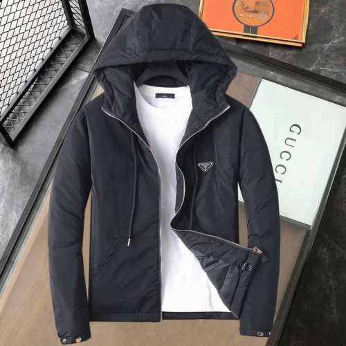 P650 普拉达 2025春冬新款羽绒服。这款号称羽绒服届最贵的，全部90绒的。三标齐全 带着经典的Logo组合搭配，第一眼看到就是满满的视觉冲击，保暖性能更出