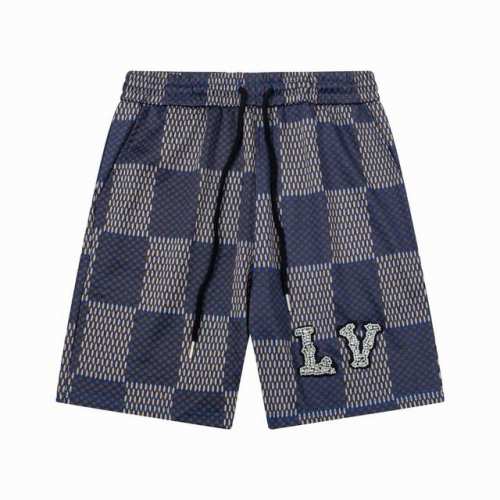 隔天到 Louis Vuitton 路易威登 老花纹提花棋盘格 短裤 2025SS新款针织短裤，定制面料采用威化布织法，提花针织工艺，版型紧致立体，定制裤绳五金