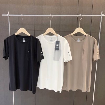 速干超冰爽料高品 25夏 新品 迪桑特Descente男士圆领速干透气孔带口袋短袖T恤冰丝 体制内简约大气款T！细节拉满！后背透气激光孔！ 立体裁剪！袖口Log