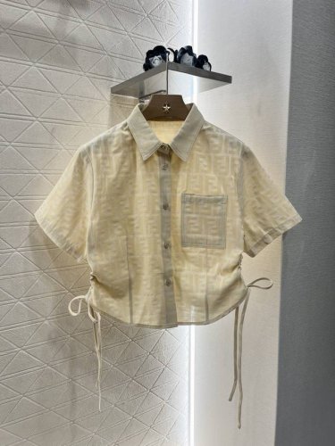 Fend*2025新品上架 提花抽绳衬衫长裤套装 定制Yb进口提花亚麻材质 质感高级 养肤舒适 短袖衬衫长裤套装 裁剪利落修身 裤腿直筒版型起到遮肉包容效果 搭
