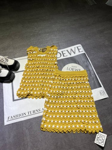 pp 套原版开发Loew** 罗意威夏日限定Paula女装棉质背心扇形针织无袖上衣半裙出货，成套出，不拆开，原版开不了货的，超级难做，起版都复了四次才过关，认准