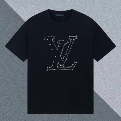 Lv23Fw 星宿数字连线长袖圆领短袖T恤定织定染面料，32支1*1 双纱260克重股纱螺纹， 采用无尘工艺处理，水洗后裁片，后幅订制刺绣贴布，手摇绣花，进口田