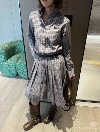 25Ss新品 棕色细格衬衣翻边长款半裙 衬衣Sml 半裙Sml