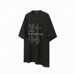 L72 lv 路易威登 25Ss四叶草印花烫珠Logo短袖 面料采用280克重精梳棉 定制32支1*1螺纹 成衣两遍水洗处理 面料舒适亲肤无异感 定制定染面料