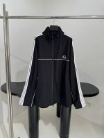 新品Loop Sports Icon廓形夹克冲锋衣 独家定制科技府绸面料 大号廓形饰片结构拼接撞色设计 双头拉链开合 五金开模 前后饰以Loop Sports