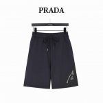prada 普拉达 25Ss 太空棉下摆斜三角口袋拉链短裤 时尚型裁设计 兼具个性 简约不简单，内里工整严密,手感柔软细腻上身舒适透气撞色缝线醒目时尚 经典的三