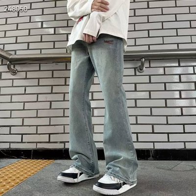 上新 balenciage 巴黎世家海外官网牛仔裤 男女同款 2025Ss巴黎世家最新款 超经典元素 重工水洗牛仔面料 上身效果完美 手感柔软带弹力 精工裁剪