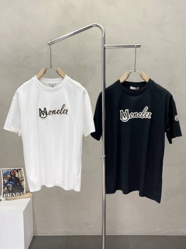 Moncler蒙口独家专供新款原单男士休闲短袖 高端定制 高版本 时尚百搭爆款进口面料 手感超柔软细腻 穿着亲肤舒适 高端精品 代工厂p精细做工 上身非常赞 男