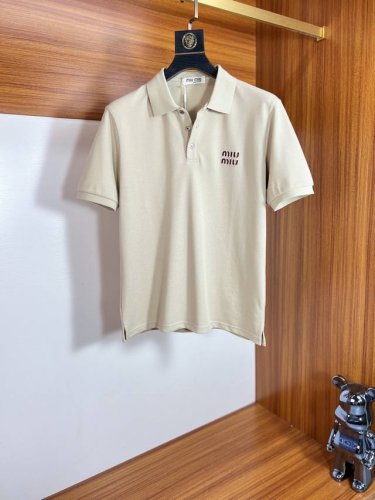 Miumiu 2025年春夏新品上新 三标齐全 翻领短袖polo衫 好货不用过多介绍 看细节 专柜码数：M-Xxxl 175 140建议L，