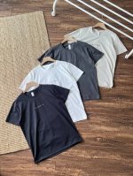 p100 lululemon夏季冰感防晒纯色圆领T恤，冰感材质：运用特殊的冰感纤维或冷感处理技术，降低体表温度，带来凉爽触感。采用Upf70+的面料，能阻挡99