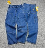 款号：H807 Carhartt Wip｜24Ss 卡哈特 美式复古宽松重磅水洗伐木工装牛仔裤 整体剪裁采用了立体结构剪裁 拼接工装视觉效果极佳，工装设计，简约