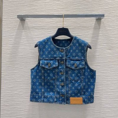 Louis Vuitto*2025Ss新款 高版出品~超时髦新款丹宁牛仔 个性色调上身又酷又飒爽 纹理细腻 棉感自然 既有筋骨感又不失柔软 超级漂亮 细节做工超