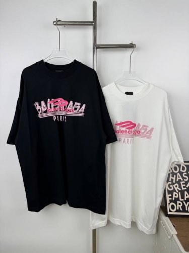 款号X45 Balenciaga 巴黎世家Logo印花短袖T恤 面料采用巴黎Zp定织定染全棉双纱克重260克布面干净布纹清晰，柔软舒适螺纹釆用定染无色差 水洗效