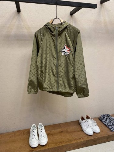 louisvuitto* Ss 1V老花暗纹防晒冲锋衣系列 原版定织暗纹提花面料 非全涤薄羽绒面料，非市面各种垃圾完全不对版面料，非布行忽悠版本面料 1:真正定
