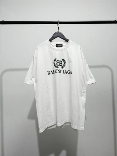 高版本，质量很好！原版包装，2025年新款巴黎世家 Balenciaga男女同款麦穗印花短袖T恤！经典款非常好看！ 此款尺码偏大，最小Xs穿到145斤左右！最大