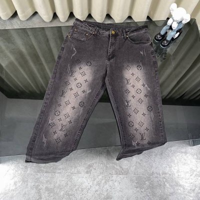 Louis Vuitton 路易威登 Lv水洗高级灰渐变老花Logo牛仔裤 原色酵母水洗工艺 精选重磅丹宁牛仔面料 纯棉 舒适亲肤 原版五金辅料配饰 立体剪裁
