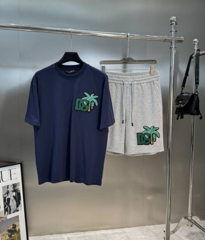 短袖 短裤 D&G杜嘉班纳25S新款天丝五分短裤可搭配套装！夏季品牌Dg椰树风绣花.清爽自然.选用精心细致的做工，松紧腰+抽绳实用有型，裆部立体裁剪，穿着舒适立