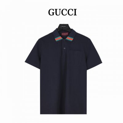 Gucci 古驰 25Ss 领口拼接撞色短袖polo衫 原版品质，欢迎对比 品牌经典图案巧妙糅合纹理与缀饰细节，为2025早春系列的成衣设计增添色彩。Gucci