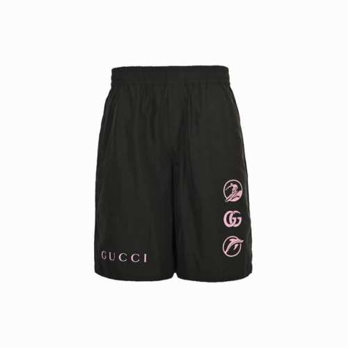 gucci 古驰 25Ss 滑雪标识撞色短裤 定制莱赛尔面料 3D立体裁剪 采用进口机定位光面烫画 通过热转化刻在裤子上 后经高温烫化后图案不变形 持久美观 s