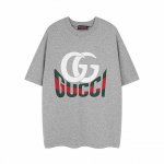 全年有货不下架 gucci 古驰 字母Logo印花圆领短袖 24年新款爆款渐变印花280克重 采用立体印花工艺 区别于普通的印花图标 定织纯棉面料 舒适透气不易