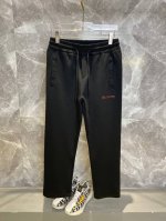 Burberry巴宝莉 新款来袭 2025春夏新款直筒休闲裤，版型微阔，进口高密度定制面料，舒适柔软亲肤，笔挺不易起皱，简单明了，超级百搭上身效果超级棒时尚百搭