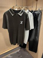 Louis Vuit*On 2025春夏路易家族轻奢翻领针织短袖 路易家族的新高端 细节品质永远的那么完美无瑕 创意设计层出不穷 字母Logo刺绣图案设计 实属