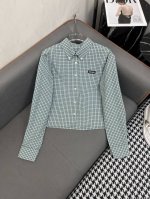 miumi* 25Ss新款格子长袖衬衫 字母小标签装饰 经典版型 单色三码Smla807