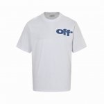 Off White 25Ss 蓝色字母印花短袖 所有面料以及螺纹均为订织定染，所有面料颜色均经过色卡比对定染面料，复古印花水洗做旧短袖，无性别宽松廓形剪裁，采用
