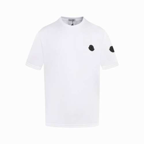 白底图 顶级版本-款号X51 Moncler 蒙口新款标志性Logo立体压胶 Logo手臂口袋 Moncler标识 仿佛艺术家的灵魂印记 辨识度拉满 低调中蕴含