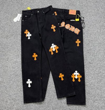 款号：H003 Chrome Hearts & 克罗心 Ch城市限定系列 梵文十字贴布拼皮牛仔裤 黑白配色 成都“Chengdu”迎合成都大熊猫的故乡牛仔裤 均
