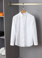 新品 B家族最新走秀时装款男士长袖衬衫，高端意大利原厂出品，纯正血统品质，24年秋冬新品，高颜值热卖单品！ 极符合B家族美学基调的一款衬衫，造型设计画风完美沿袭