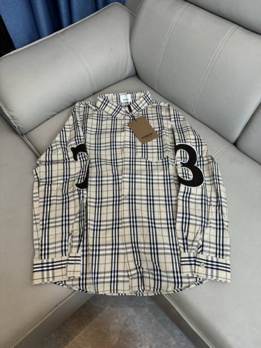 Burberry 巴宝莉对格袖口Tb贴标衬衫 卡蓝双色 烧花定位 原版开模 一比一复刻 区别市场其他版本 男女同款 官网同步细节一致 三标齐全 采用100%棉，