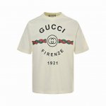 gucci 古驰 22Ss 麻花Logo字母印花短袖 面料采用32支双纱230G面料 定染颜色 电脑扫描1:1出菲林 手工丝网台版印花 进口耐水洗混合浆料不少于