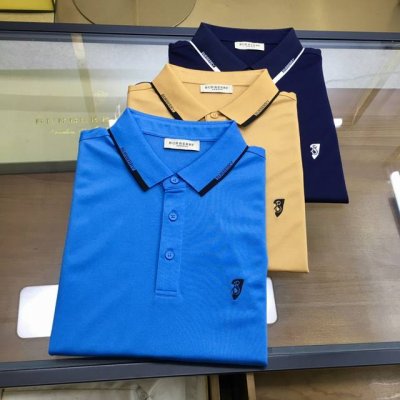 专柜新品 Burber...Y 2025春夏新品 时尚polo 翻领短袖 高级定制百搭款式 任何人都可以轻松驾驭 面料全订制工艺 胸前奢华经典品牌Logo设计，