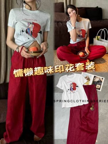 套装 慵懒风趣味印花短袖套装 鬼马乌托邦&Ins氛围 双版印花设计碰撞，细腻舒适的美好 自带蓬勃旺盛的生命力，出街凹造型 休闲又显慵懒范儿 Smlxl