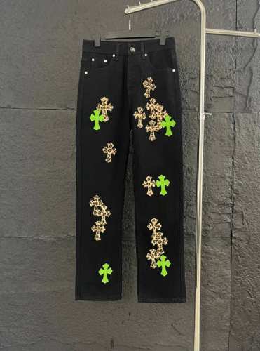 原单品质，款号X032 来自Chrome Hearts克罗心Matty Boy Sex Records系列的限定拼皮豹纹高街工装牛仔裤，重磅上新！ 这款裤子的制