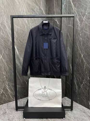 lv 官网同款，三标齐全，提前发售 2025Ss开春新款男士夹克外套，原单三标齐全高端版本 专柜定制面料 透气舒适度高，细节无可挑剔，品牌元素设计理念，体现高品